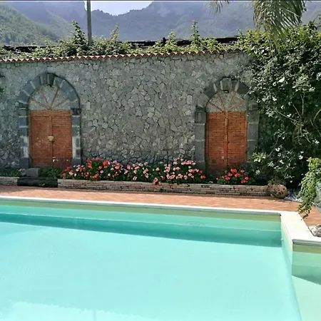 Le Favole Bed and Breakfast Sant'Egidio del Monte Albino