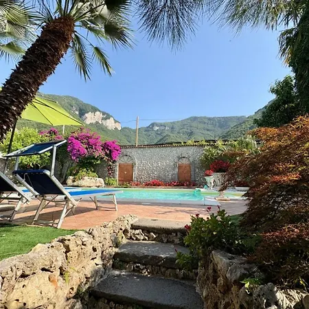 Le Favole Bed and Breakfast Sant'Egidio del Monte Albino